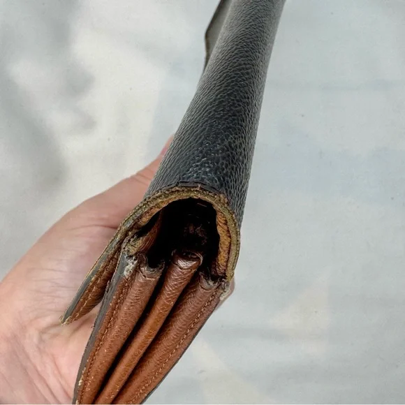 Louis Vuittton Monogram Sarah Long Wallet - Excellent Interior - Picture 5 of 15